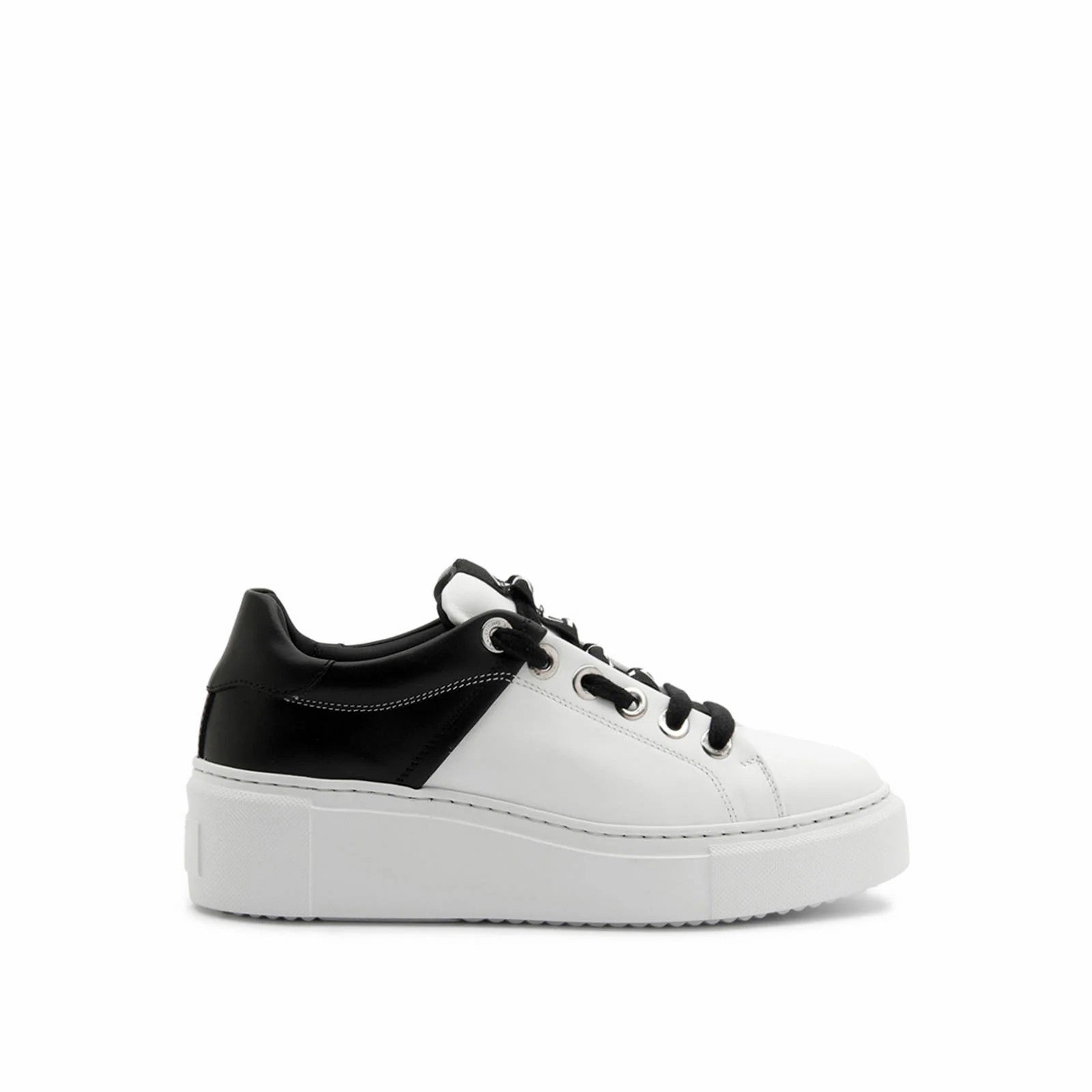 Superge 'BARAGA' Valentino by Mario Valentino